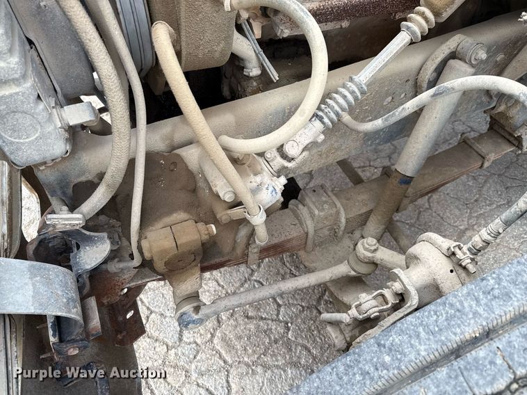 image for item ED5592 1988 Ford L8000 water truck