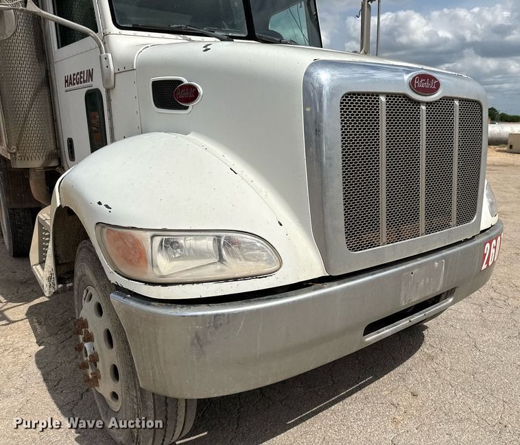 image for item ED5593 2006 Peterbilt 335 dump truck