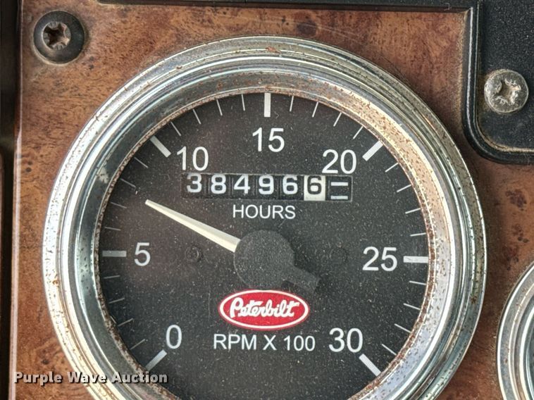 image for item ED5593 2006 Peterbilt 335 dump truck