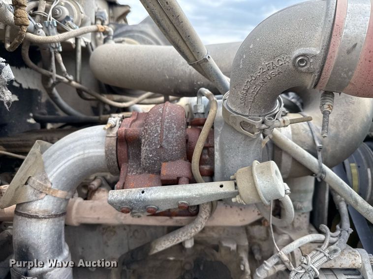 image for item ED5593 2006 Peterbilt 335 dump truck