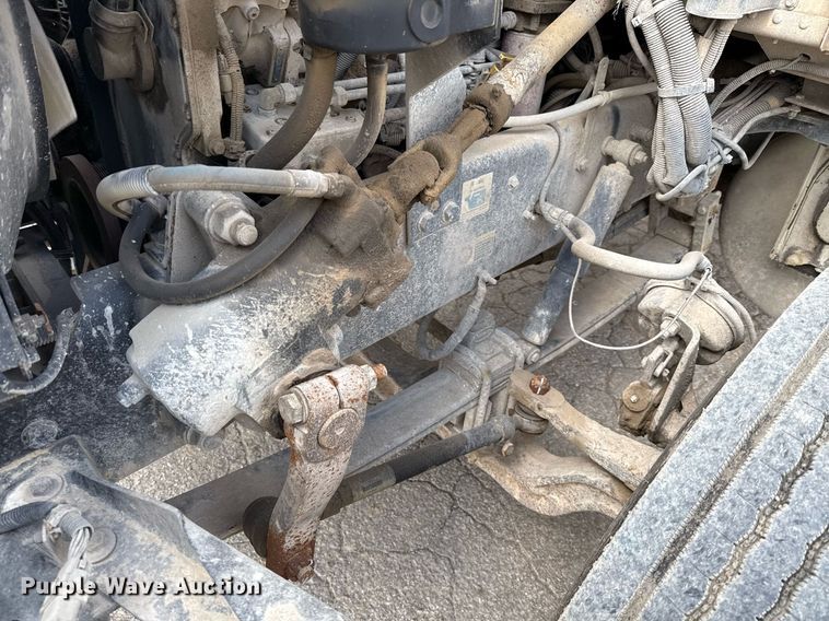 image for item ED5593 2006 Peterbilt 335 dump truck