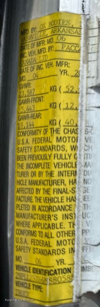 image for item ED5593 2006 Peterbilt 335 dump truck