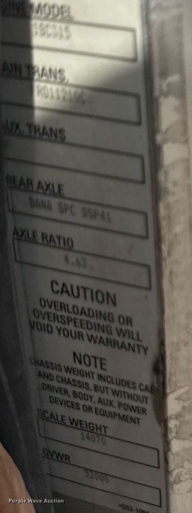 image for item ED5593 2006 Peterbilt 335 dump truck