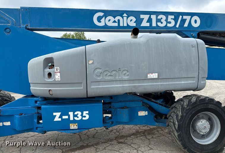 image for item ED5594 2006 Genie Z-135/70 boom lift
