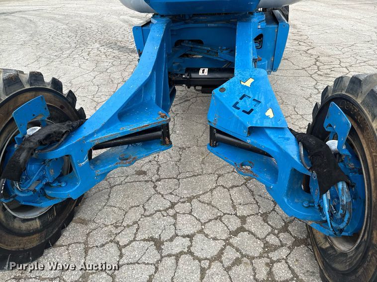 image for item ED5594 2006 Genie Z-135/70 boom lift