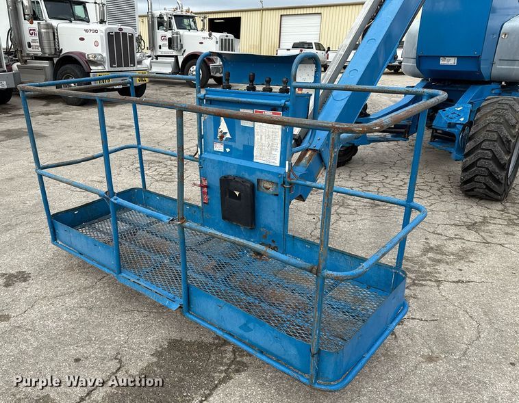 image for item ED5594 2006 Genie Z-135/70 boom lift