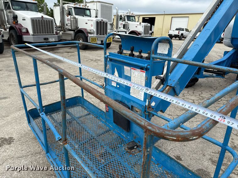 image for item ED5594 2006 Genie Z-135/70 boom lift