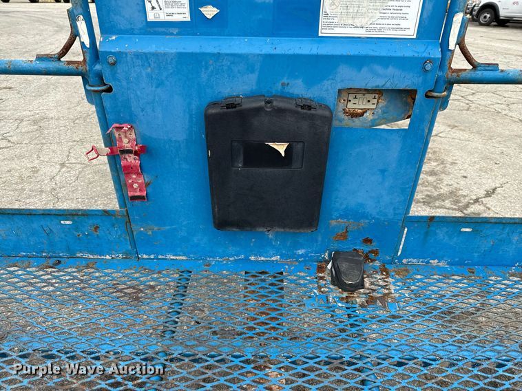 image for item ED5594 2006 Genie Z-135/70 boom lift