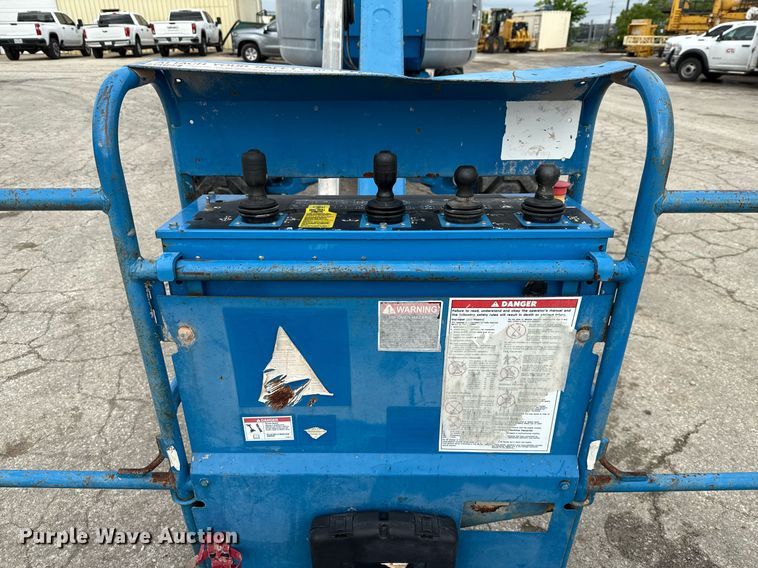 image for item ED5594 2006 Genie Z-135/70 boom lift
