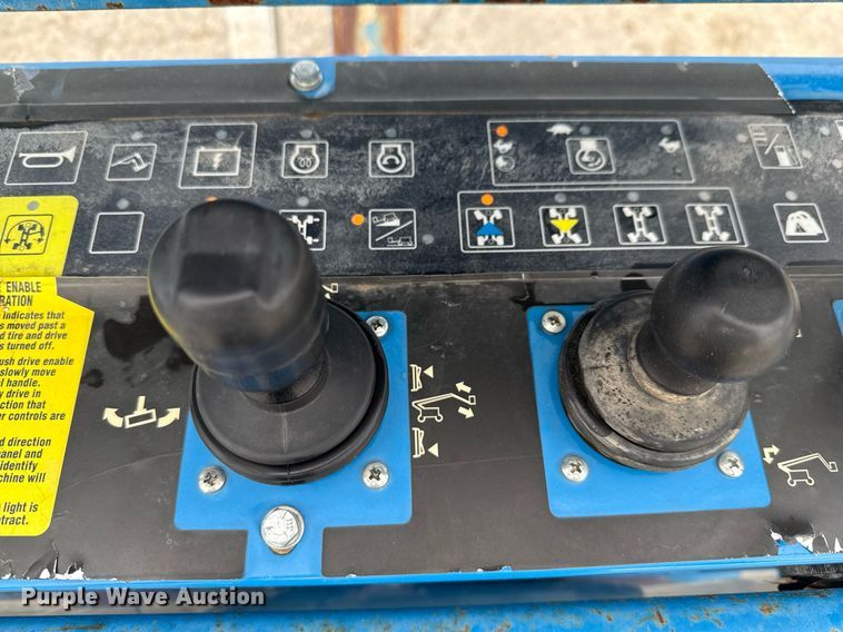 image for item ED5594 2006 Genie Z-135/70 boom lift