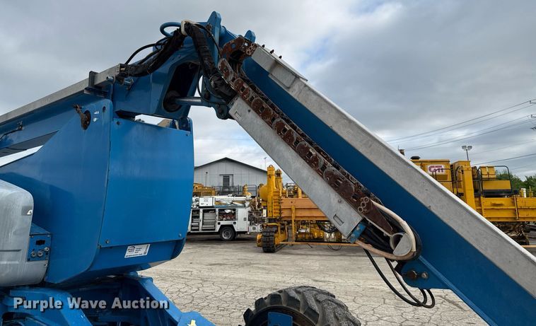 image for item ED5594 2006 Genie Z-135/70 boom lift