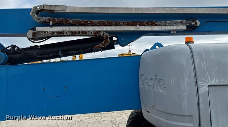 image for item ED5594 2006 Genie Z-135/70 boom lift