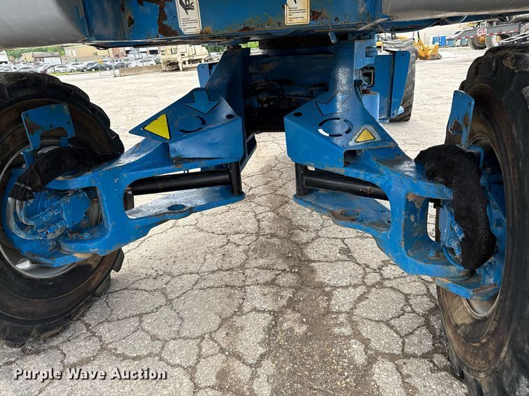 image for item ED5594 2006 Genie Z-135/70 boom lift