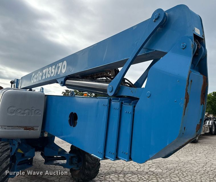 image for item ED5594 2006 Genie Z-135/70 boom lift