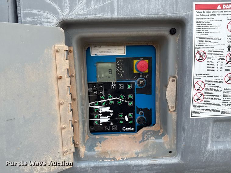 image for item ED5594 2006 Genie Z-135/70 boom lift