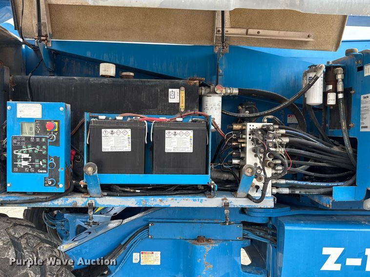 image for item ED5594 2006 Genie Z-135/70 boom lift