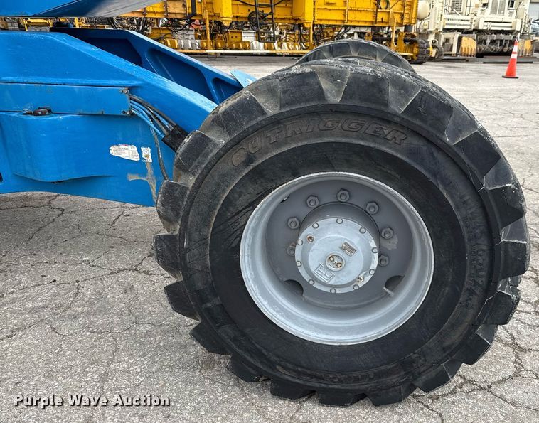 image for item ED5594 2006 Genie Z-135/70 boom lift