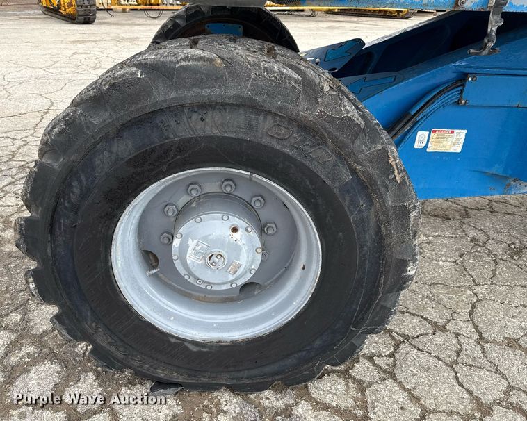 image for item ED5594 2006 Genie Z-135/70 boom lift