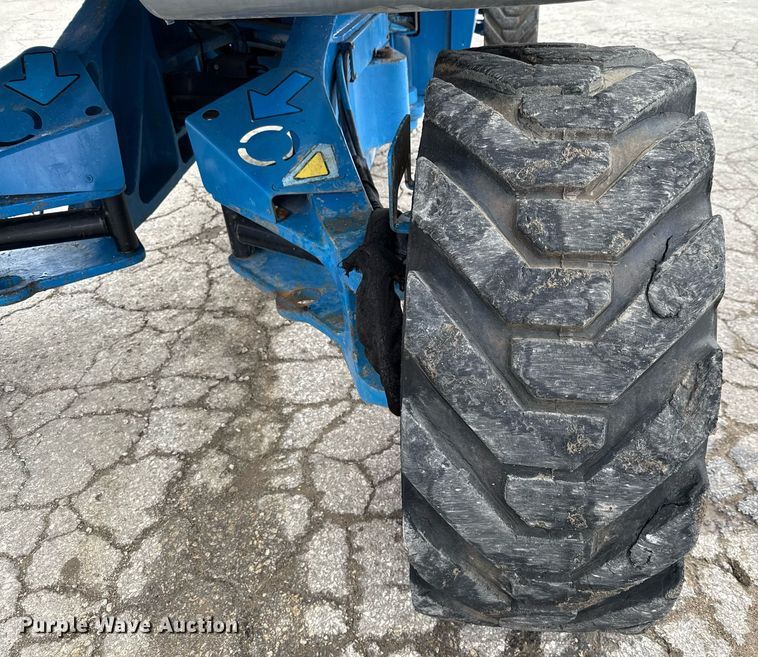 image for item ED5594 2006 Genie Z-135/70 boom lift