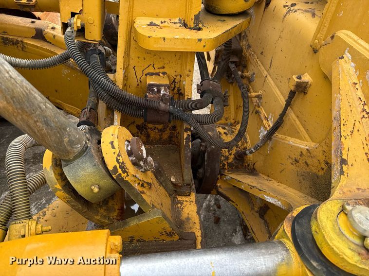image for item ED5595 2017 Caterpillar D6T LGP dozer