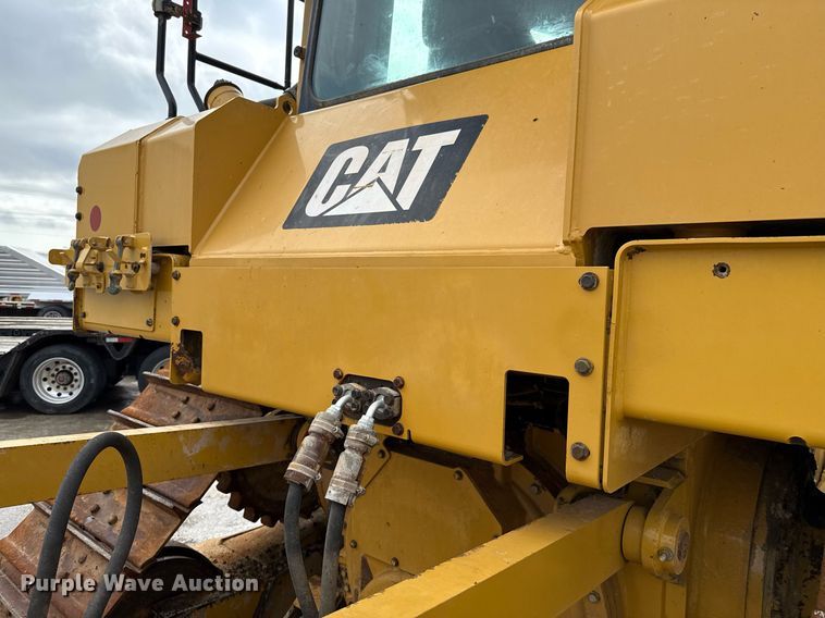 image for item ED5595 2017 Caterpillar D6T LGP dozer
