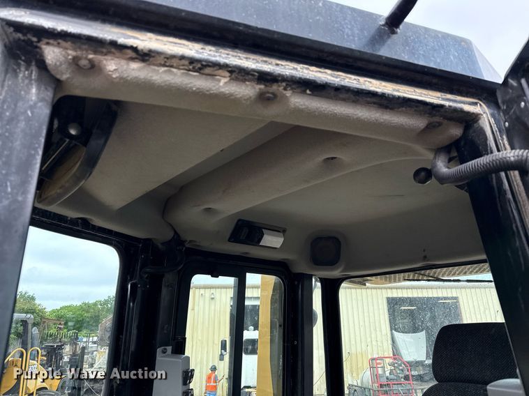 image for item ED5595 2017 Caterpillar D6T LGP dozer