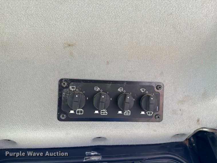 image for item ED5595 2017 Caterpillar D6T LGP dozer