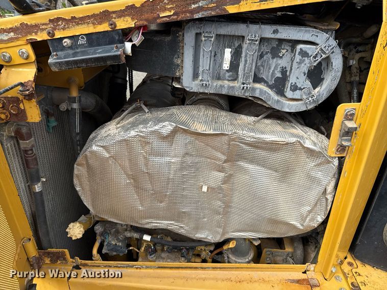 image for item ED5595 2017 Caterpillar D6T LGP dozer