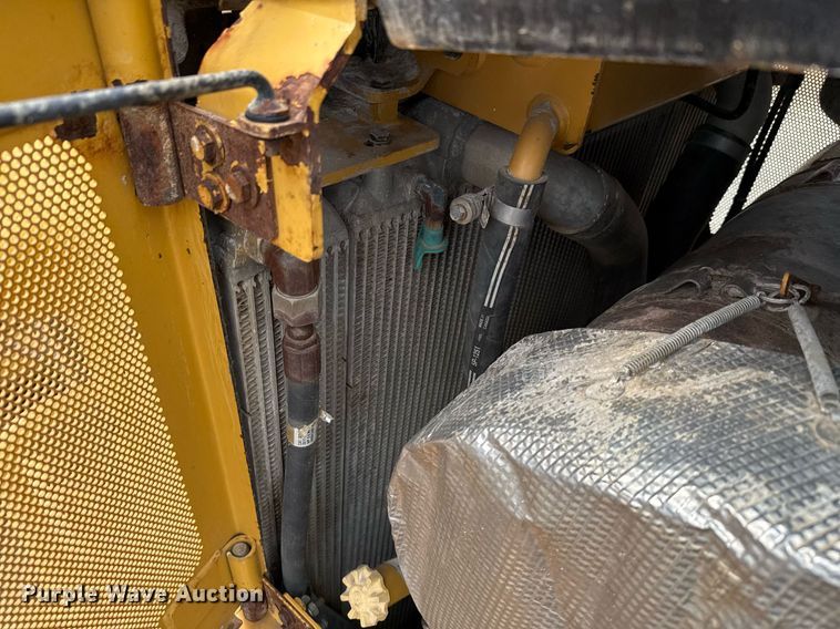 image for item ED5595 2017 Caterpillar D6T LGP dozer