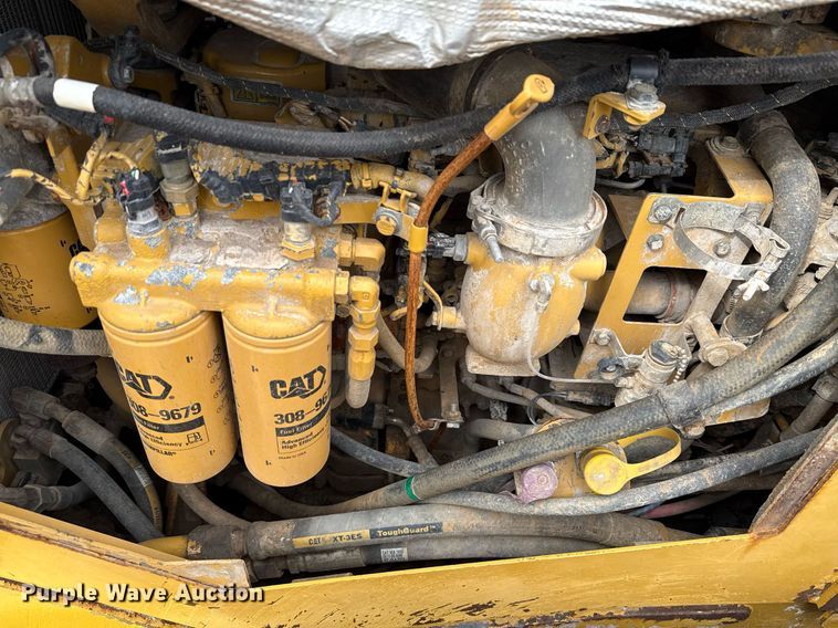 image for item ED5595 2017 Caterpillar D6T LGP dozer