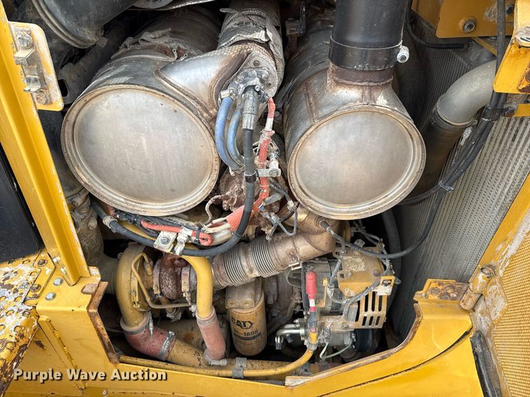 image for item ED5595 2017 Caterpillar D6T LGP dozer