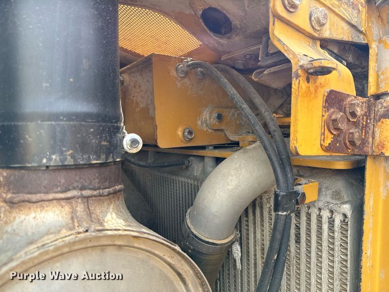 image for item ED5595 2017 Caterpillar D6T LGP dozer