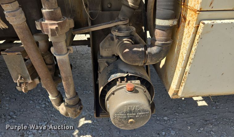 image for item EF2991 2003 Mack CV713 kill truck