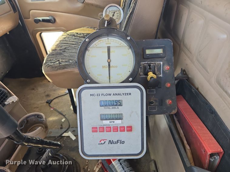 image for item EF2991 2003 Mack CV713 kill truck