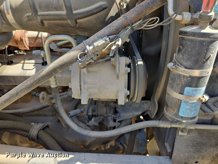 image for item EF2991 2003 Mack CV713 kill truck