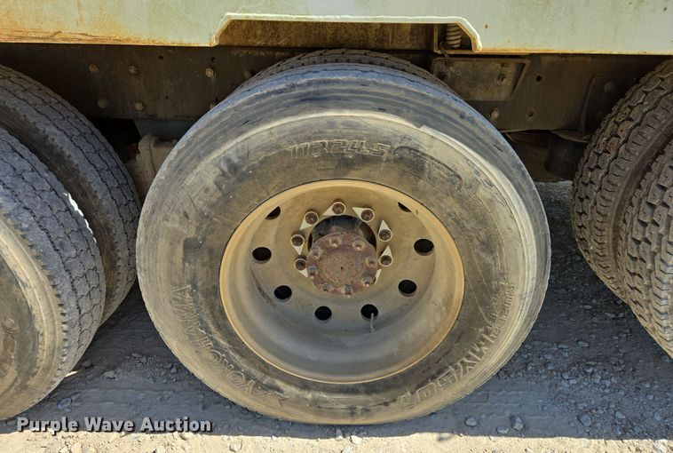 image for item EF2991 2003 Mack CV713 kill truck