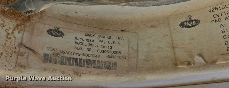 image for item EF2991 2003 Mack CV713 kill truck