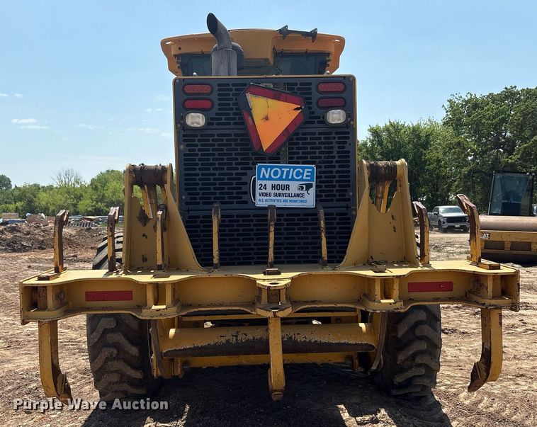 image for item EF3005 2009 John Deere 770D motor grader