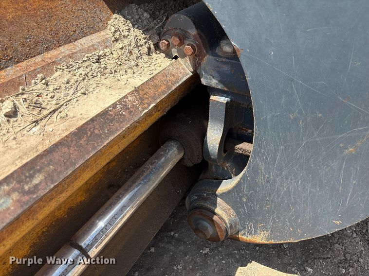 image for item EF3005 2009 John Deere 770D motor grader