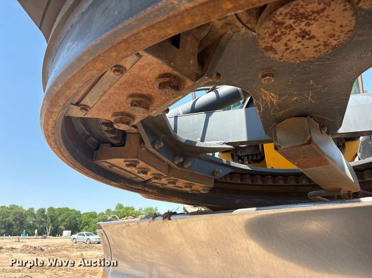 image for item EF3005 2009 John Deere 770D motor grader