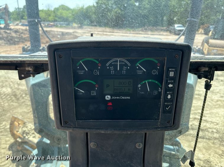 image for item EF3005 2009 John Deere 770D motor grader