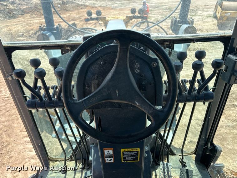 image for item EF3005 2009 John Deere 770D motor grader