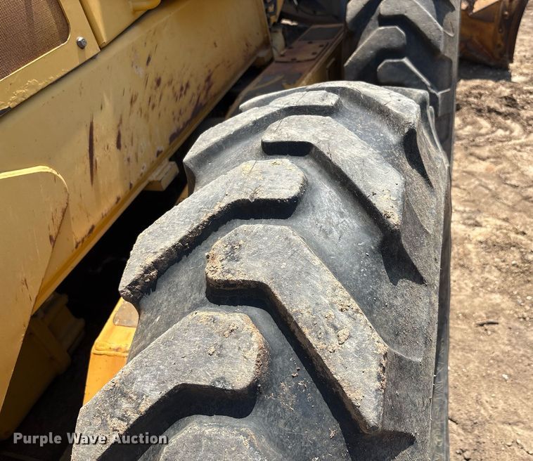 image for item EF3005 2009 John Deere 770D motor grader