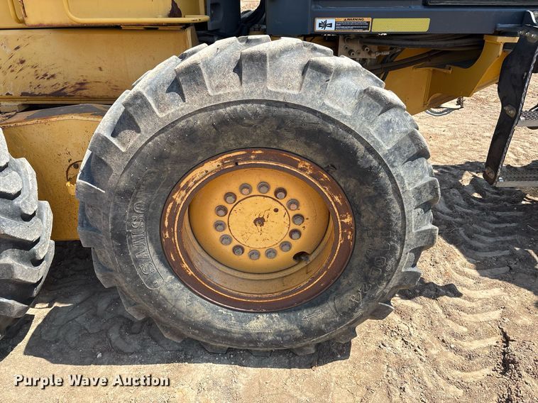 image for item EF3005 2009 John Deere 770D motor grader