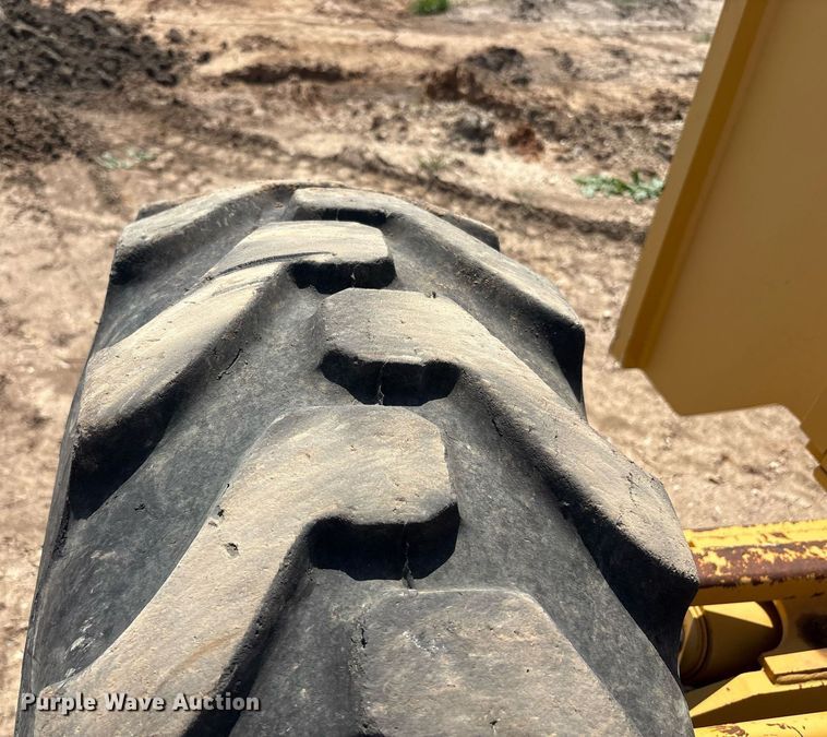 image for item EF3005 2009 John Deere 770D motor grader