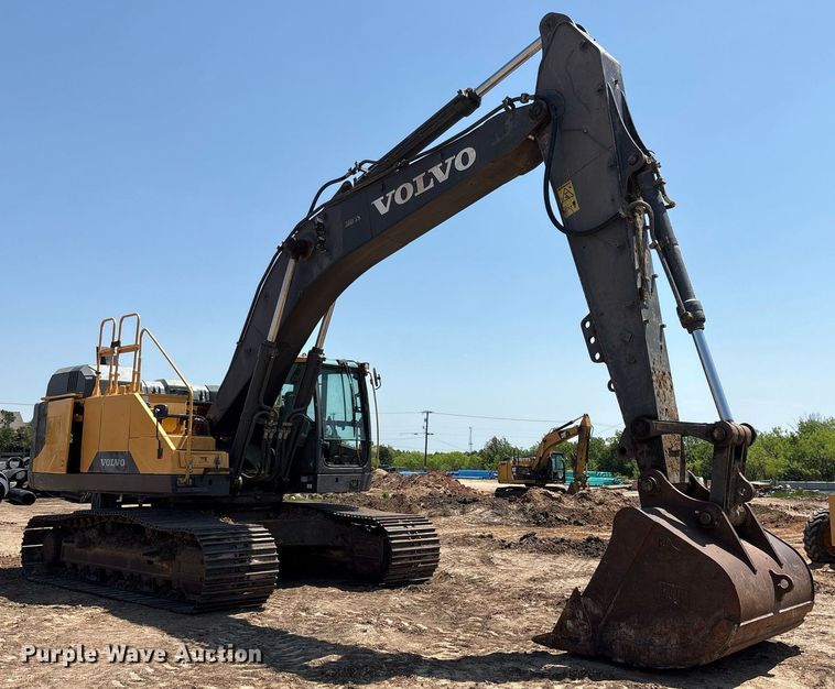 image for item EF3006 2015 Volvo EC350EL excavator