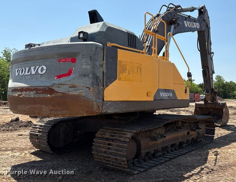 image for item EF3006 2015 Volvo EC350EL excavator