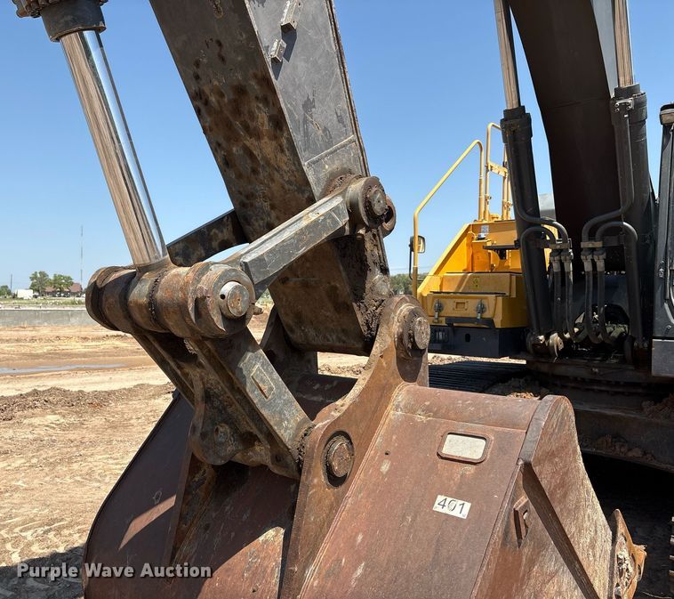 image for item EF3006 2015 Volvo EC350EL excavator