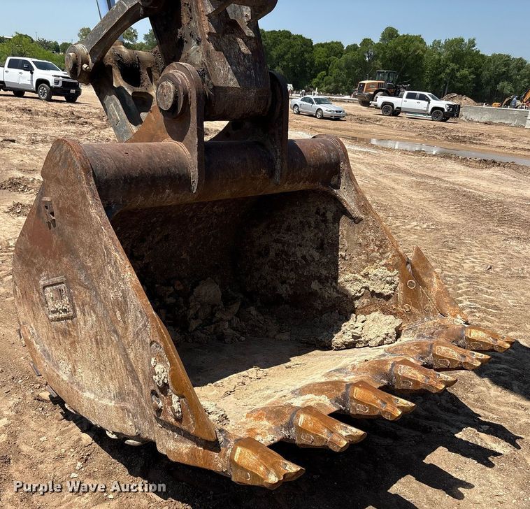 image for item EF3006 2015 Volvo EC350EL excavator