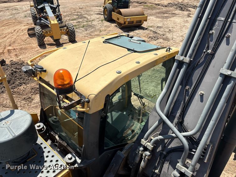 image for item EF3006 2015 Volvo EC350EL excavator